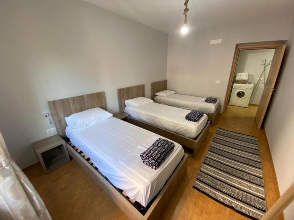 Center Apartment 2 ชโคเดอร์ ภายนอก รูปภาพ